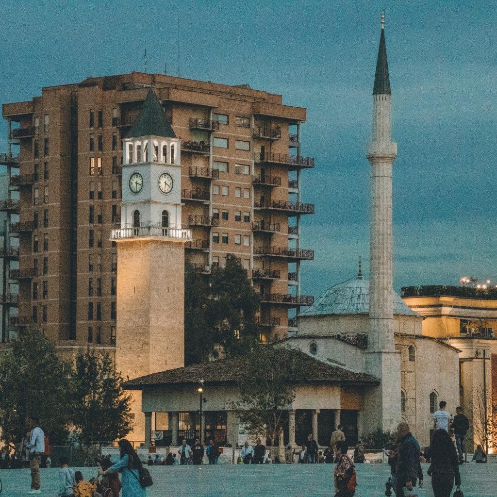 🇦🇱 Visit Albania for £25 return! (+top-rated apartment for £32/night!)