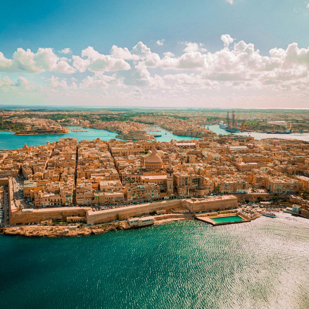 🏖️ Europe from £19, NYC for £230 and Sydney for under £500 RTN