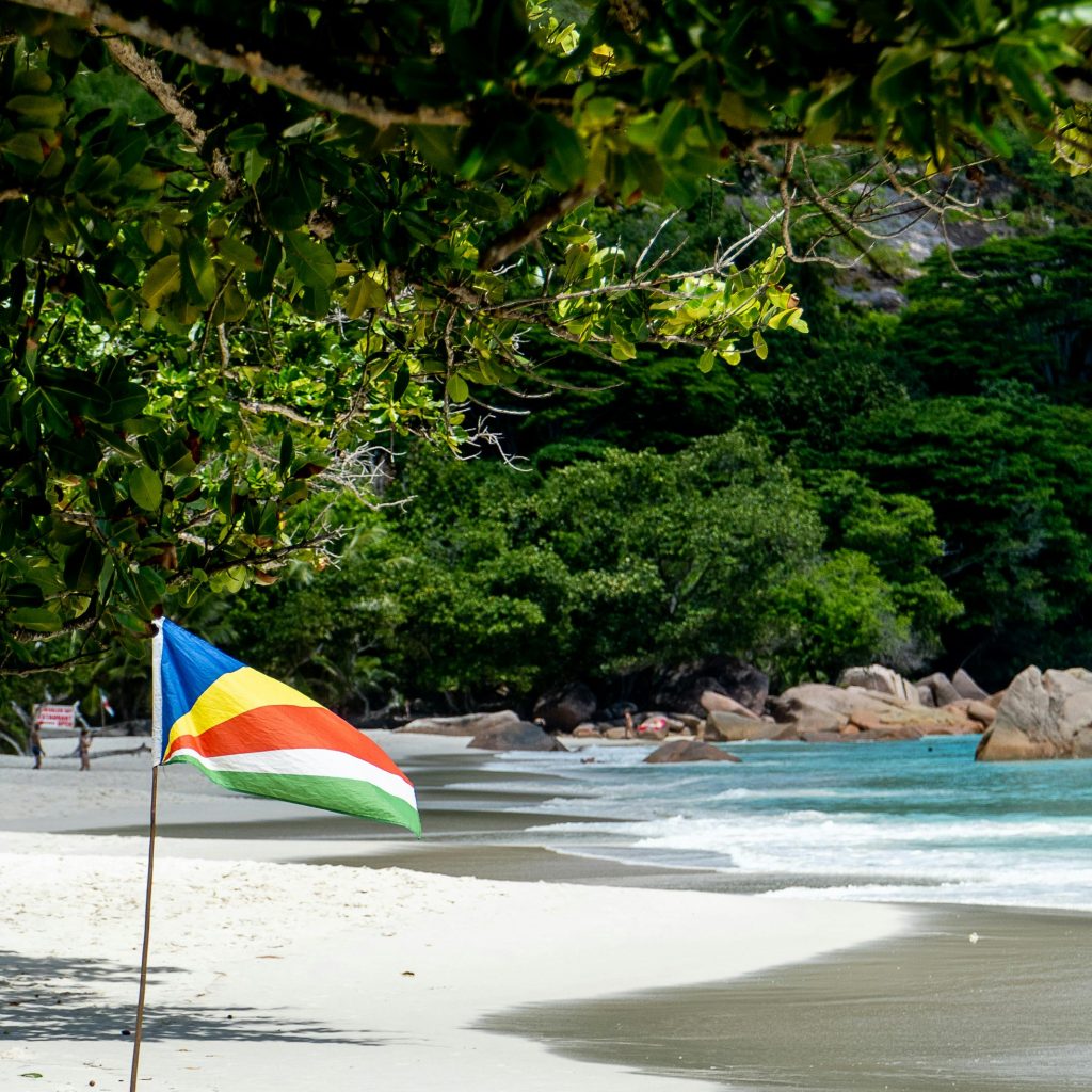 🏖 Europe from £32, Shanghai from £350 and Seychelles for £394!