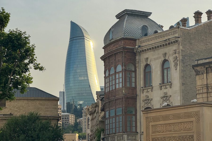 🏖 Spain from £33, Azerbaijan £158, Bangkok £357 and rare Guam for £787!