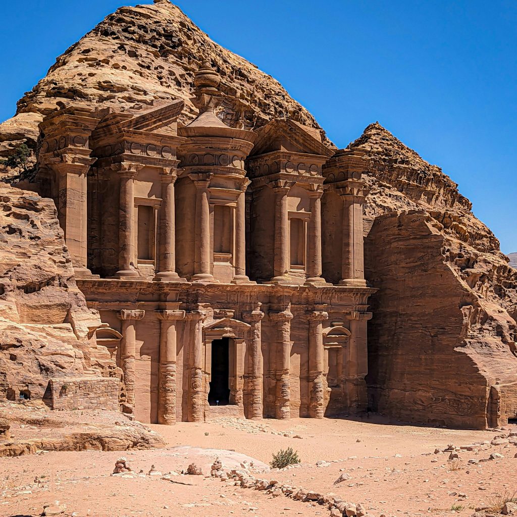 🏝 African islands from £38, Petra for £89, India & SIN in the £300s!