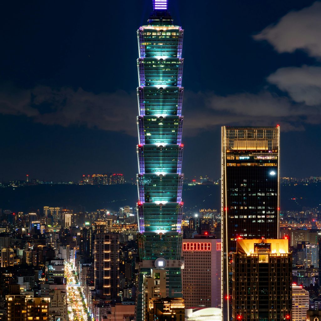 ✈ Europe from £25, Morocco from £35, Hong Kong & Taiwan from £332!