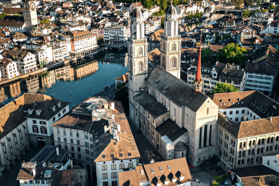 ✈ Milan for £33, NYC for £298, New Zealand for £534 RTN