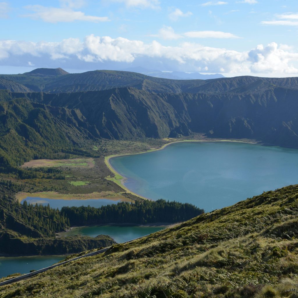 ☀ Tirana and Alicante in £30s, Vilnius for £48, Ponta Delgada for £250 and India for £385