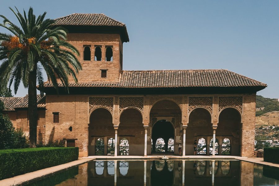 🌴 Faro and Granada under £39, Dakar for £332, Manila for £414 and Jeju for £456